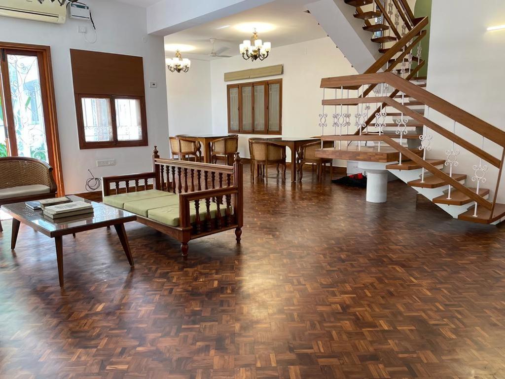 Hanu Reddy Residences - Nawab Habibullah Avenue Chennai Esterno foto