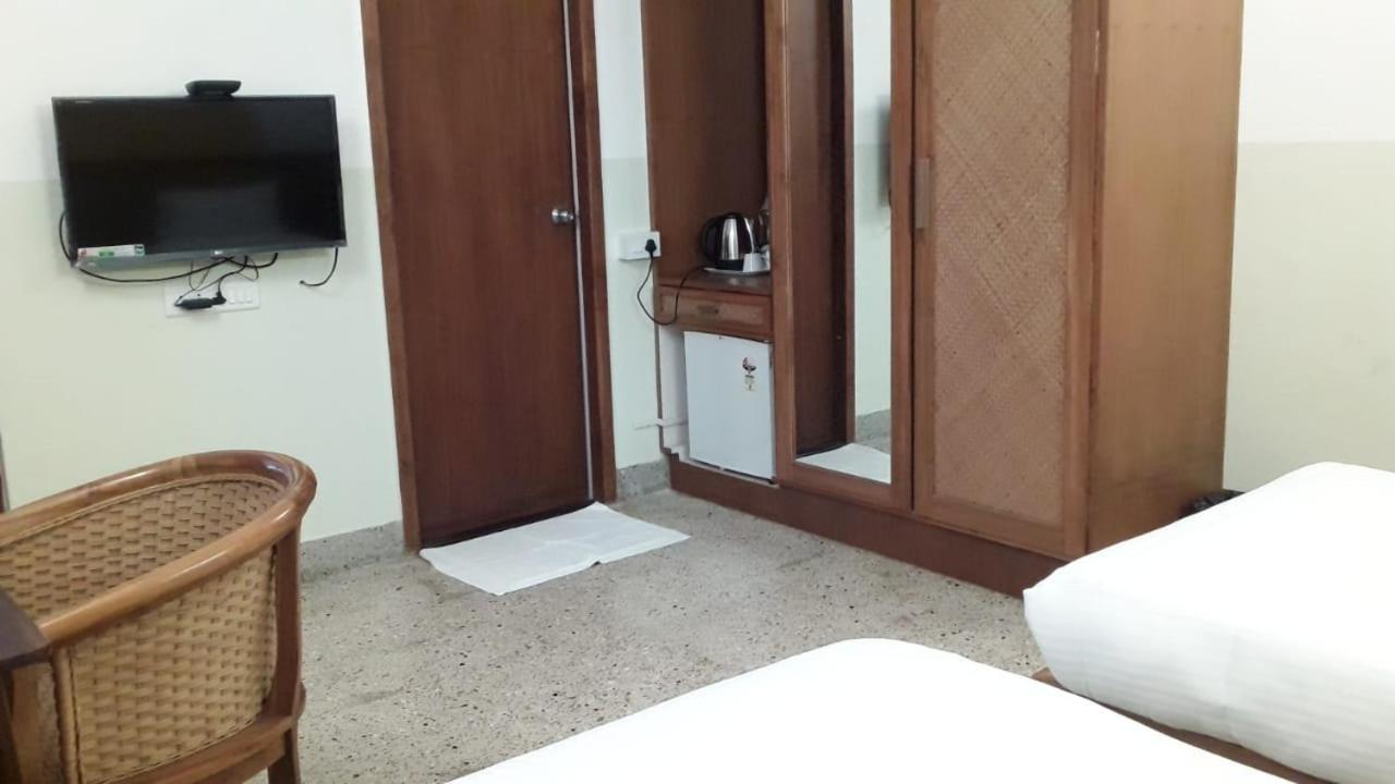 Hanu Reddy Residences - Nawab Habibullah Avenue Chennai Esterno foto